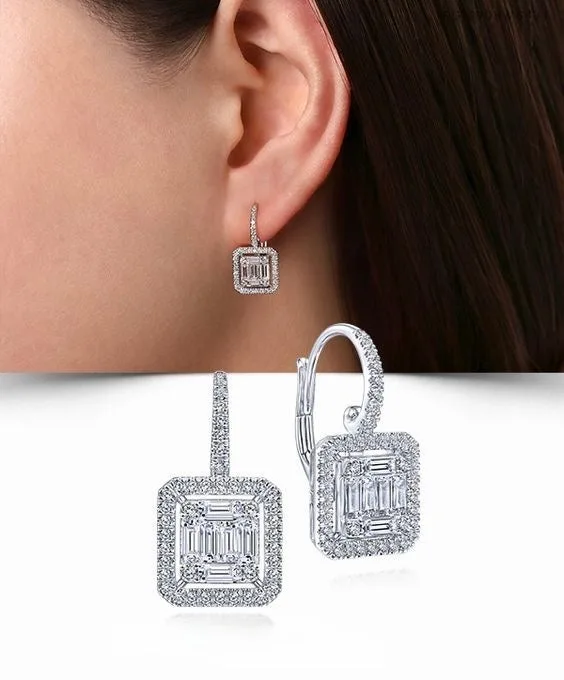 Earring (Standard Delivery)