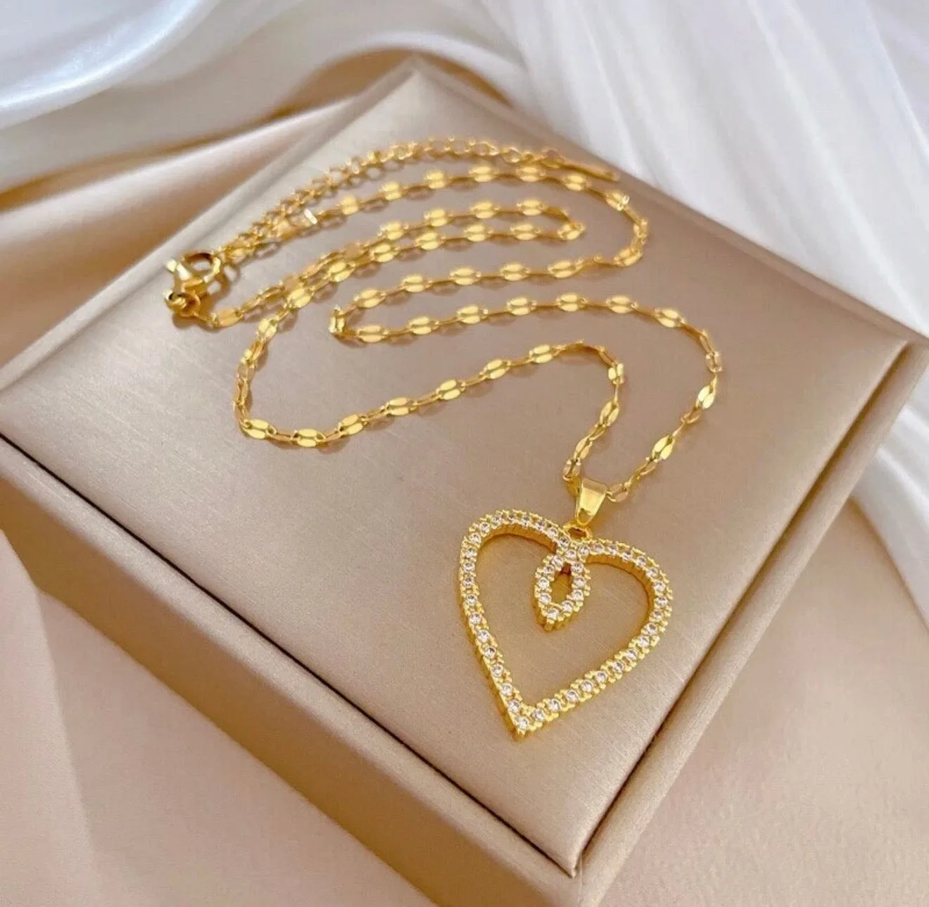 Women's Fashion Jewelry Gold Cubic Zircon Heart Necklace ( Standard Delivery )